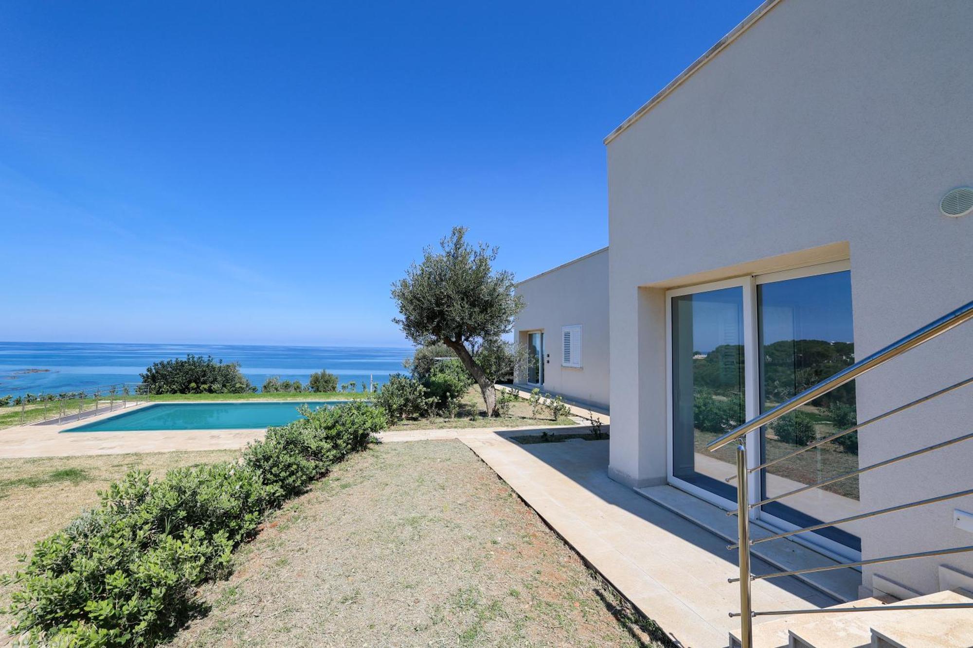 Aura Maris Beach Residence Mazzaforno 切法卢 外观 照片