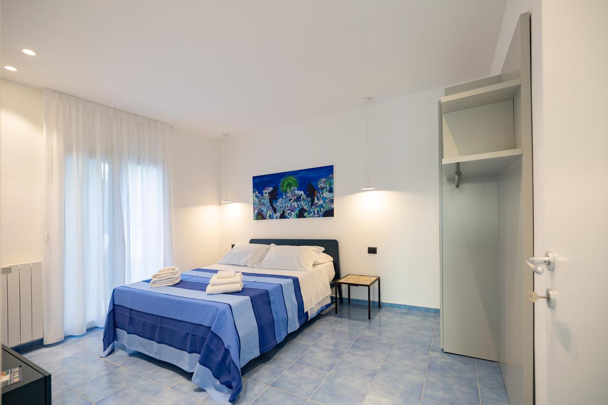 Aura Maris Beach Residence Mazzaforno 切法卢 外观 照片