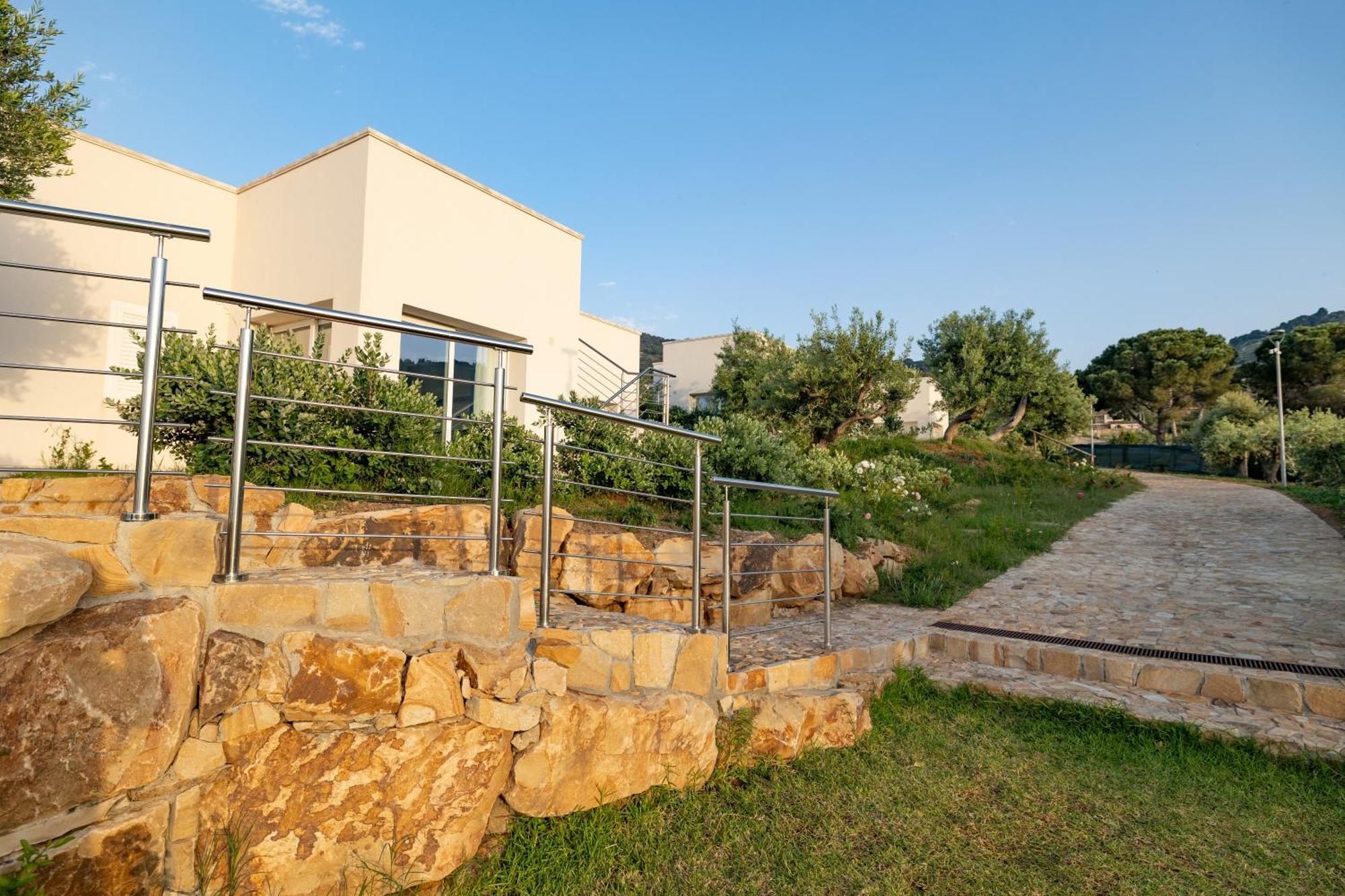 Aura Maris Beach Residence Mazzaforno 切法卢 外观 照片