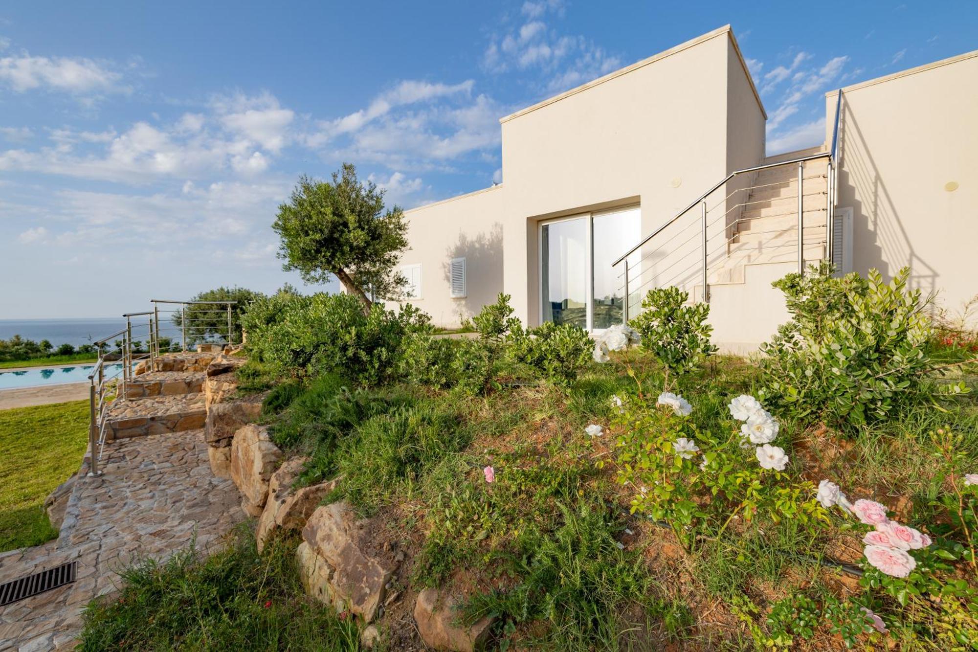Aura Maris Beach Residence Mazzaforno 切法卢 外观 照片