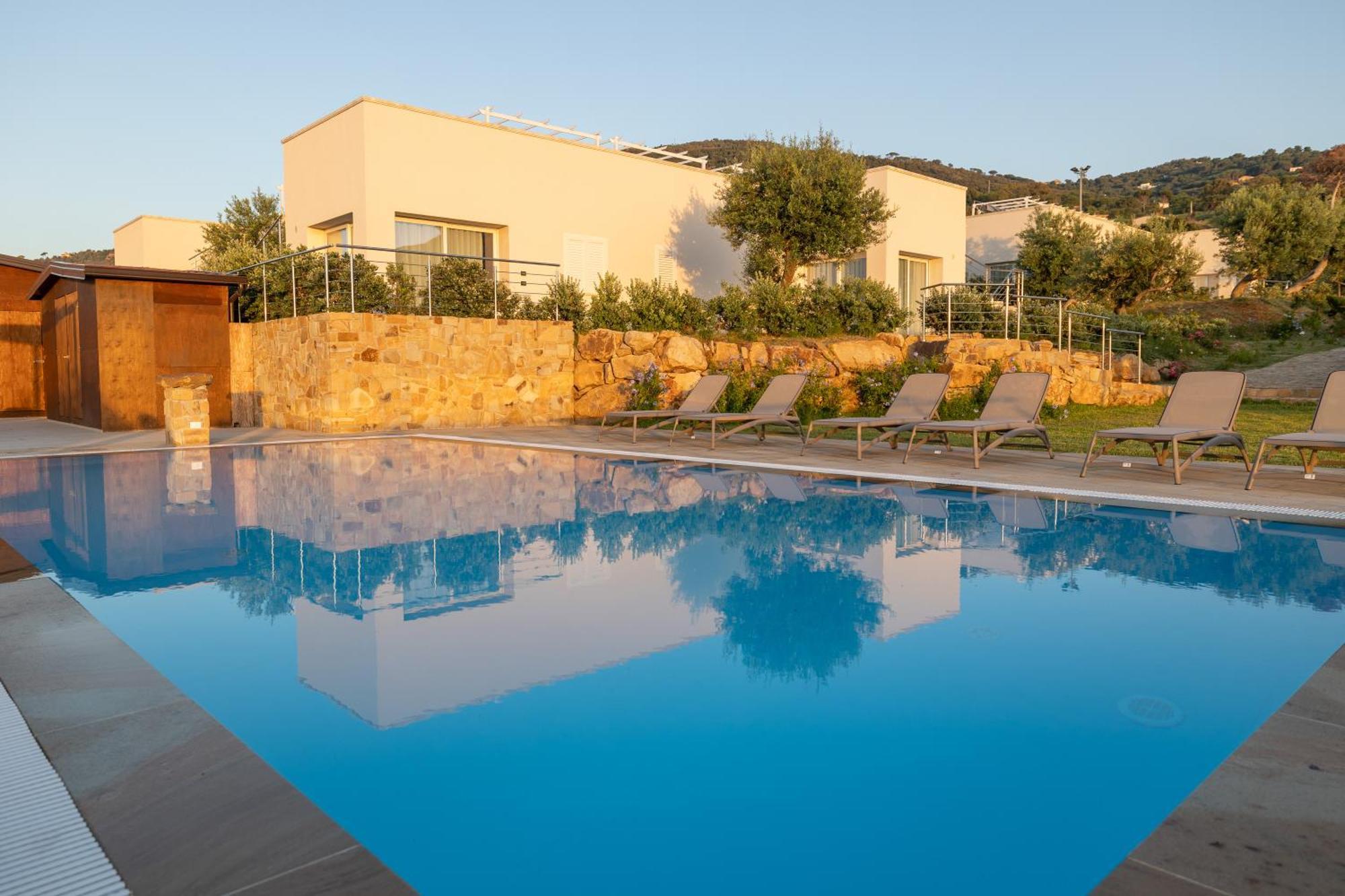Aura Maris Beach Residence Mazzaforno 切法卢 外观 照片